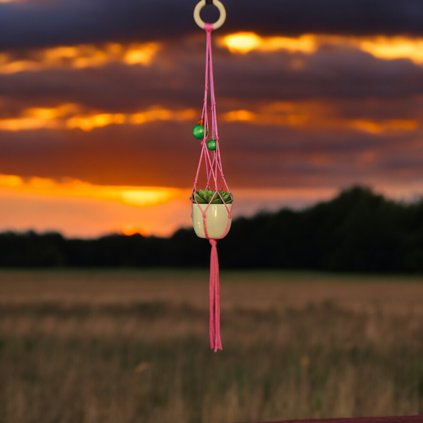 Mini pink macrame